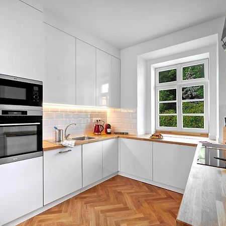 Downtown Suites Mala Strana Praha Bagian luar foto