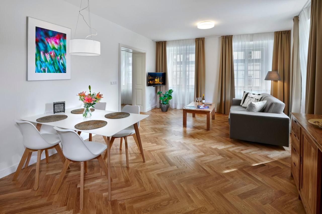 Downtown Suites Mala Strana Praha Bagian luar foto