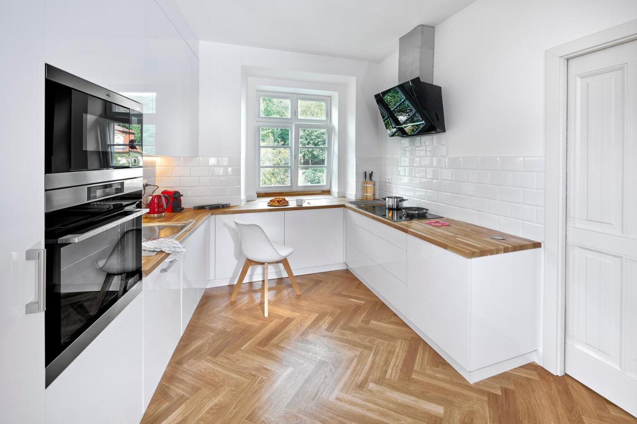 Downtown Suites Mala Strana Praha Bagian luar foto