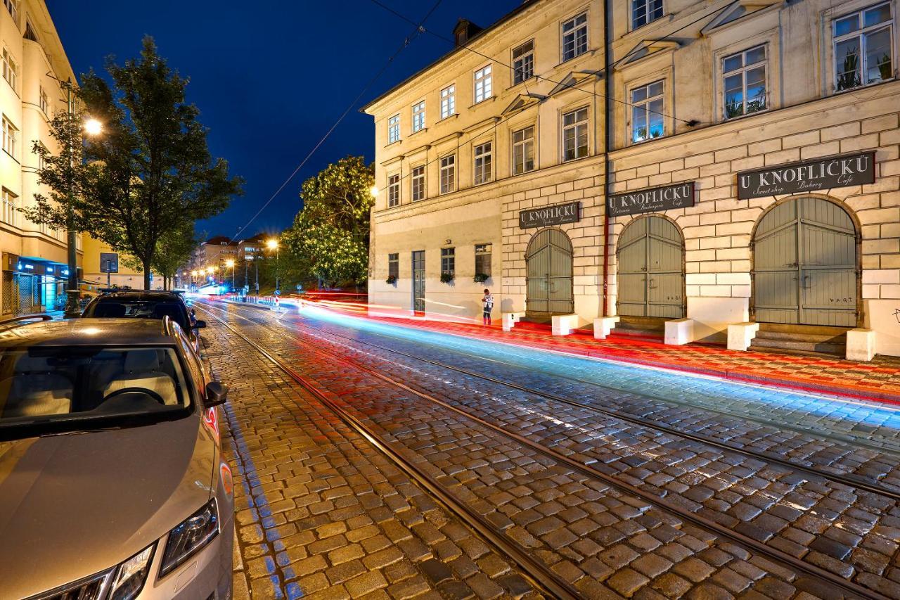 Downtown Suites Mala Strana Praha Bagian luar foto